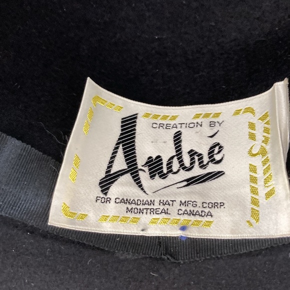 Vintage Fur Hat w Feather - Picture 4 of 7